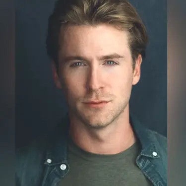 Professional headshot by Chicago headshot photographer Michael Schacht - Portrait 0027