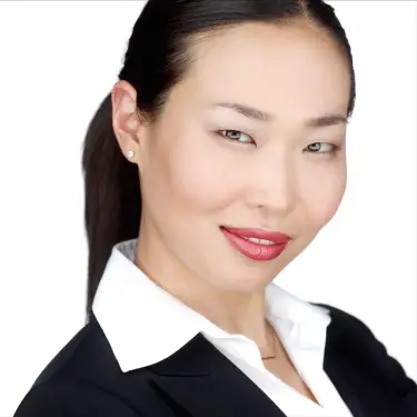 Professional headshot by Chicago headshot photographer Michael Schacht - Portrait 0067