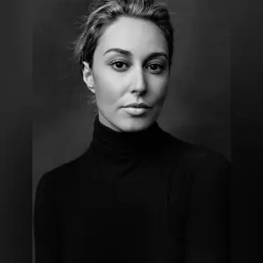 Professional headshot by Chicago photographer Michael Schacht